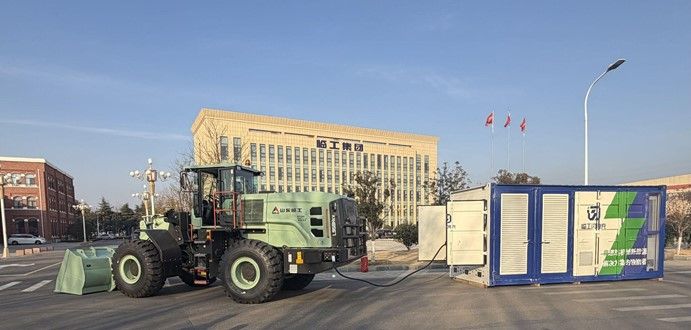 Mobile Energy Storage for Off-Highway Electrification